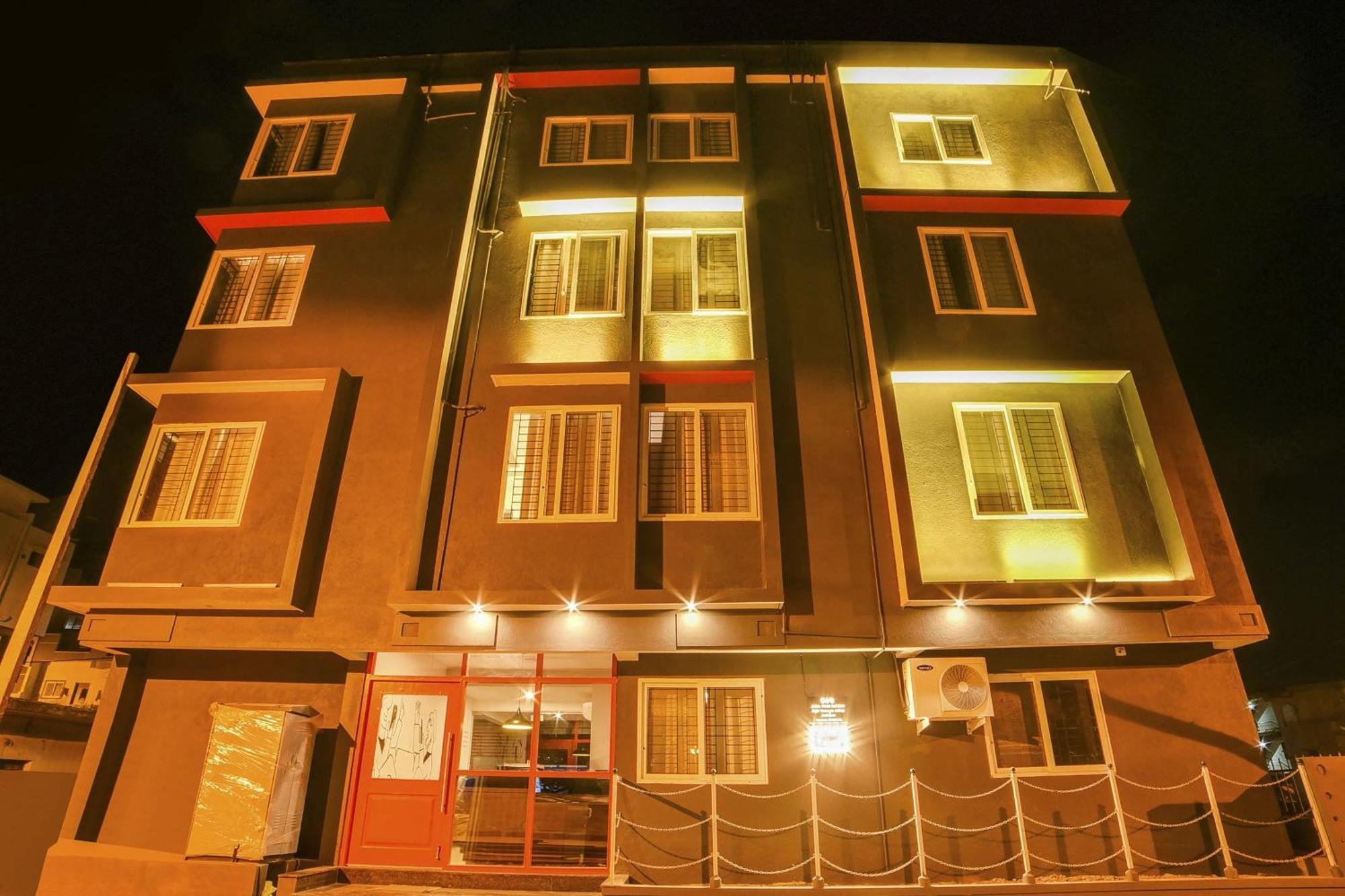 Townhouse Sarvar Hospitality Near Ascendas Park Square Mall Bangalore Esterno foto
