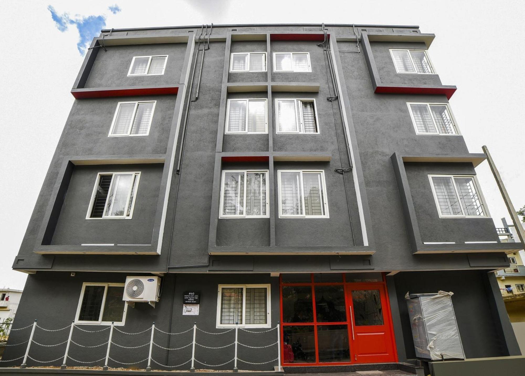 Townhouse Sarvar Hospitality Near Ascendas Park Square Mall Bangalore Esterno foto