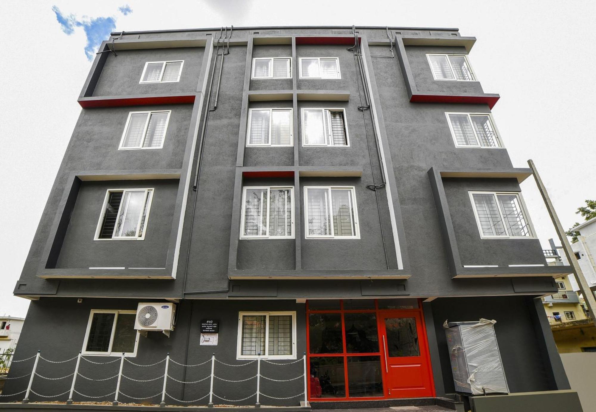 Townhouse Sarvar Hospitality Near Ascendas Park Square Mall Bangalore Esterno foto